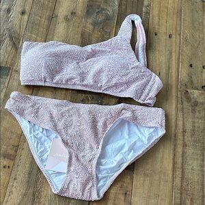 Andie Wynwood bikini top and bottom
